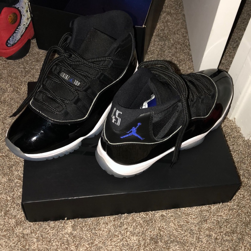 Space jams 11’s  my son only wore them 3xs